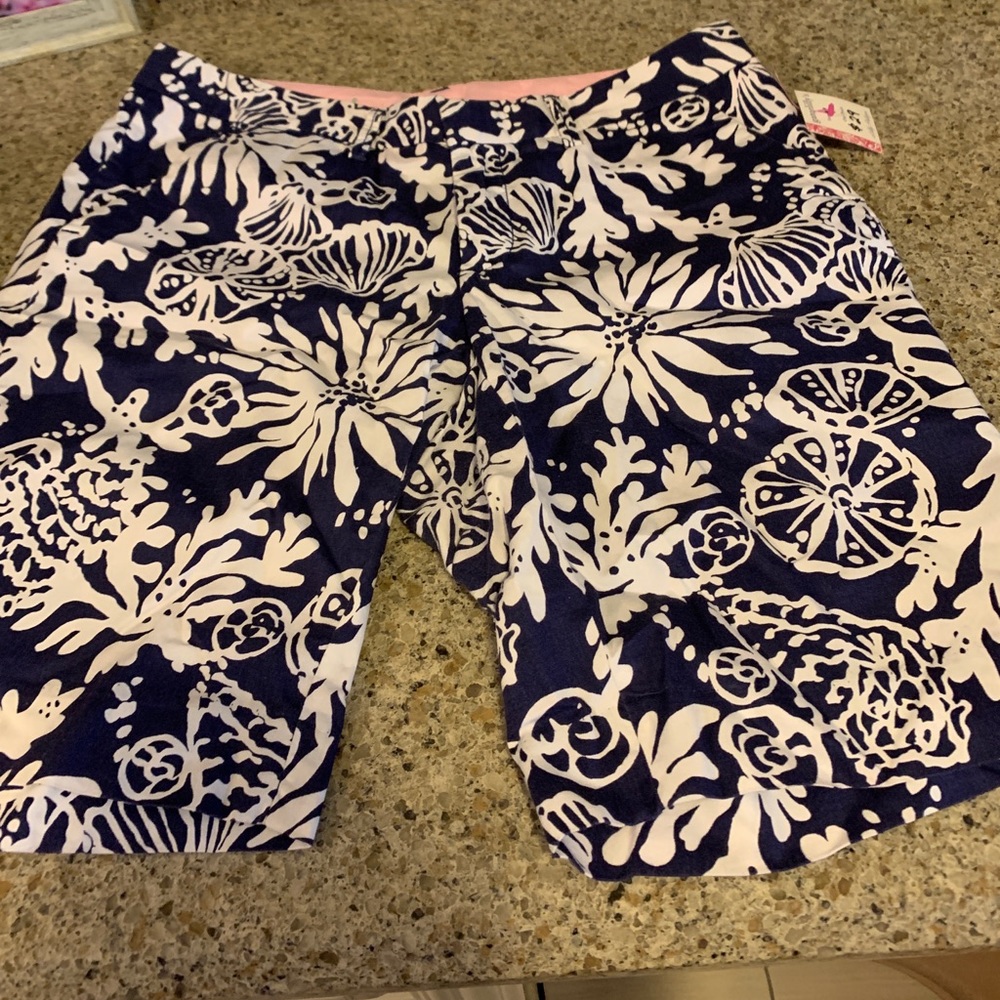 Lilly Pulitzer Avenue Shorts